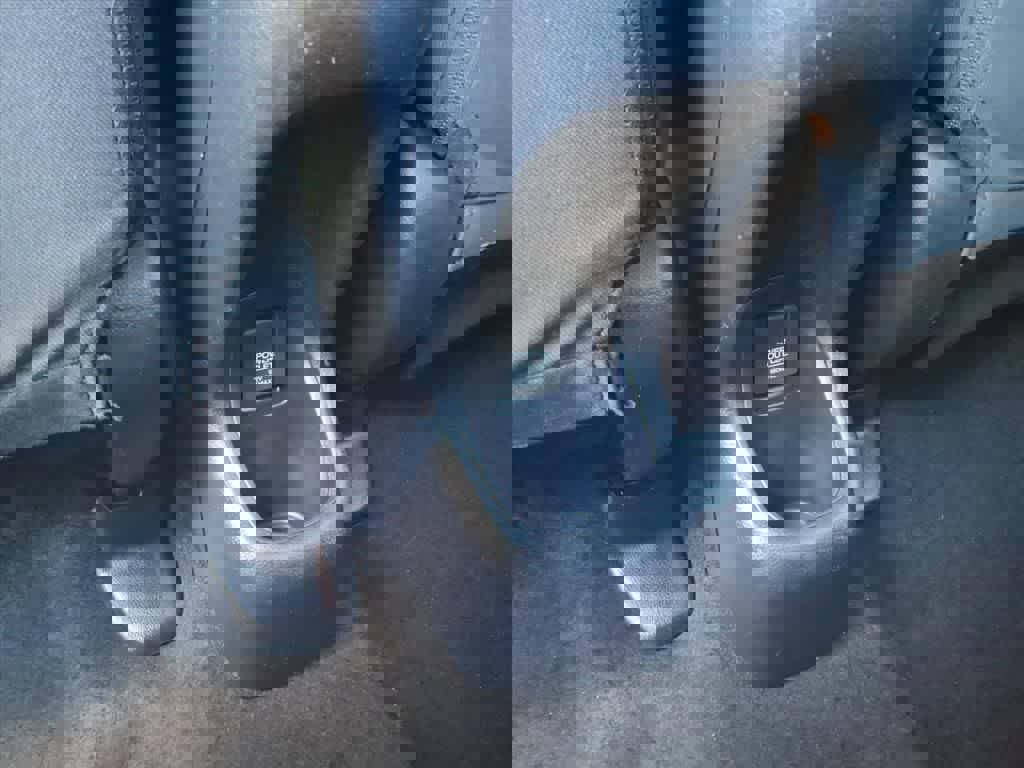 Certified 2021 Honda HR-V Sport image 10