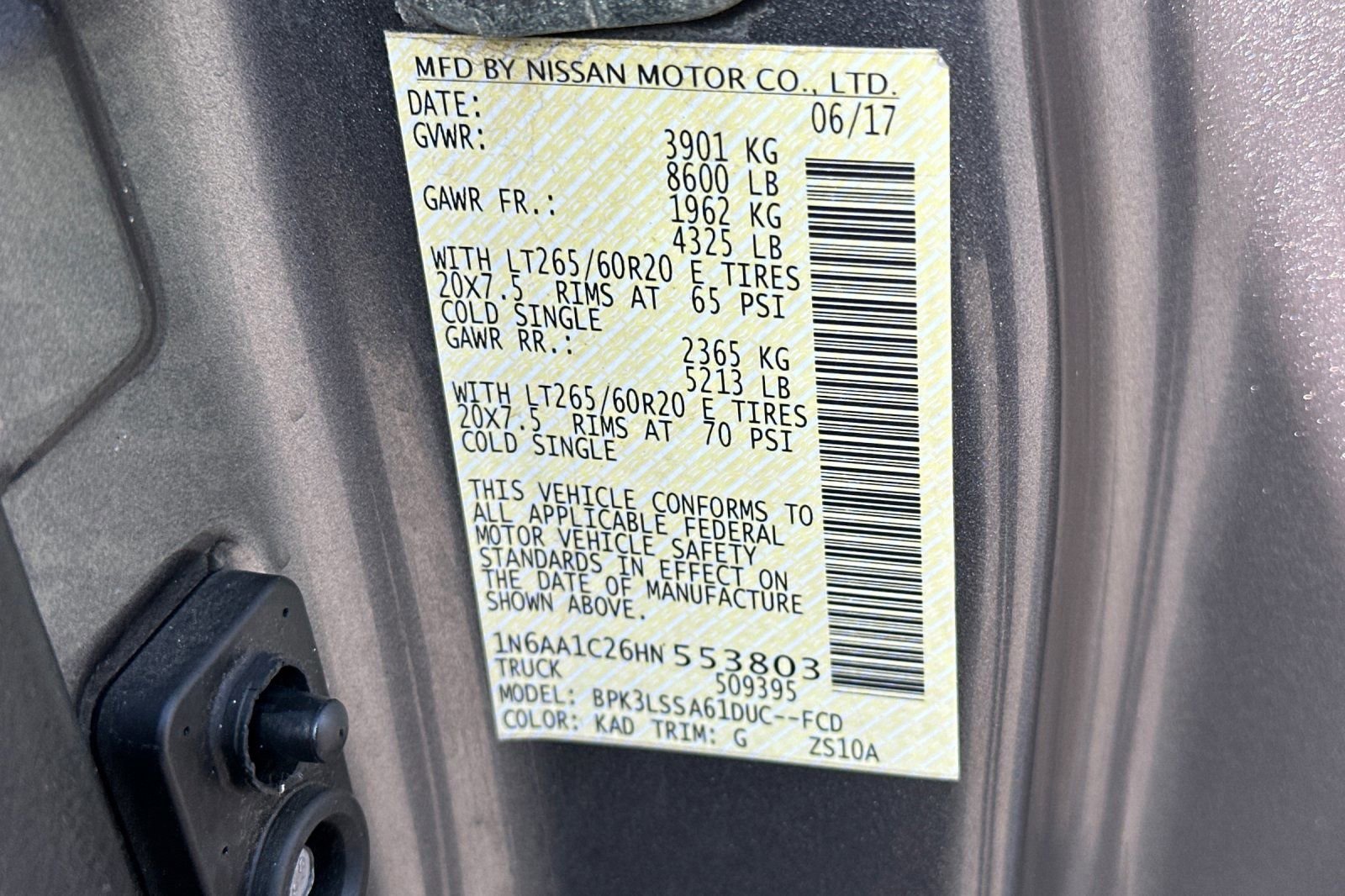 Used 2017 Nissan Titan SV image 29