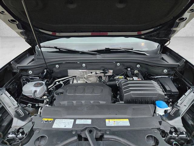 Used 2025 Volkswagen Atlas SE AWD/4WD image 21