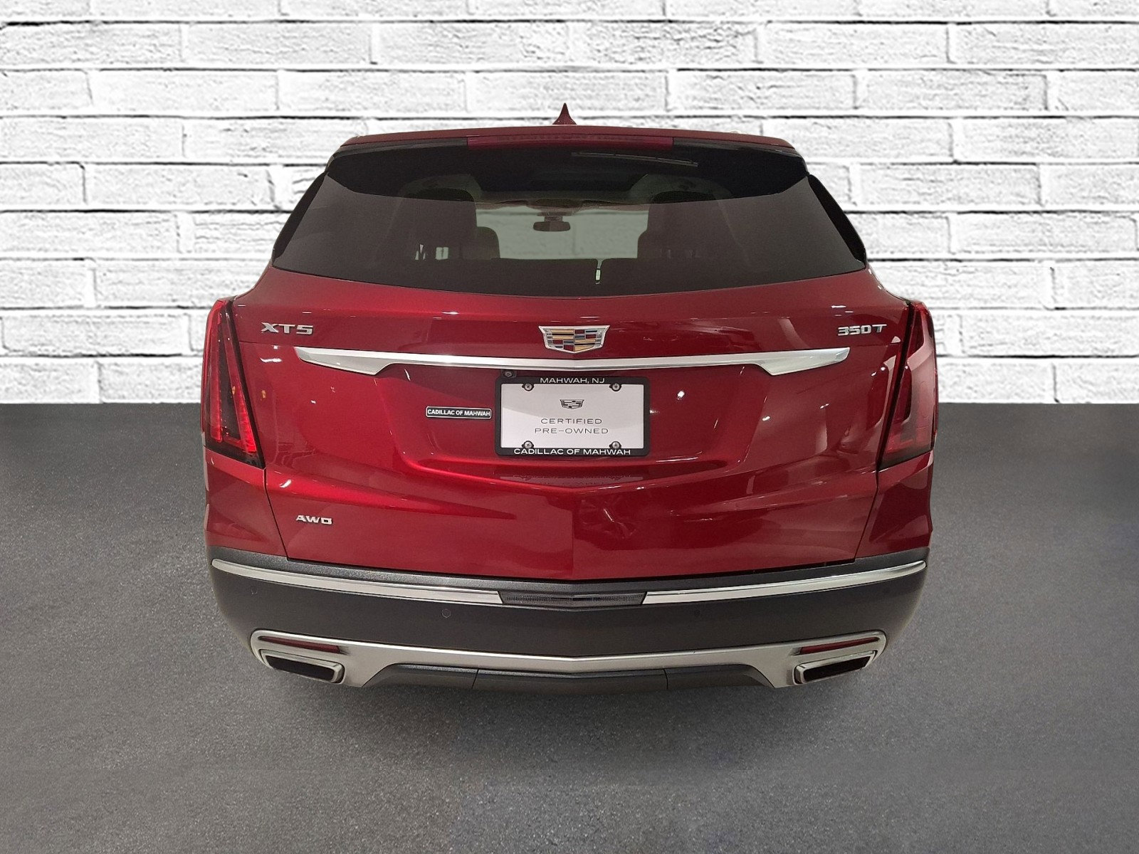 Certified 2023 Cadillac XT5 Premium Luxury AWD/4WD image 4