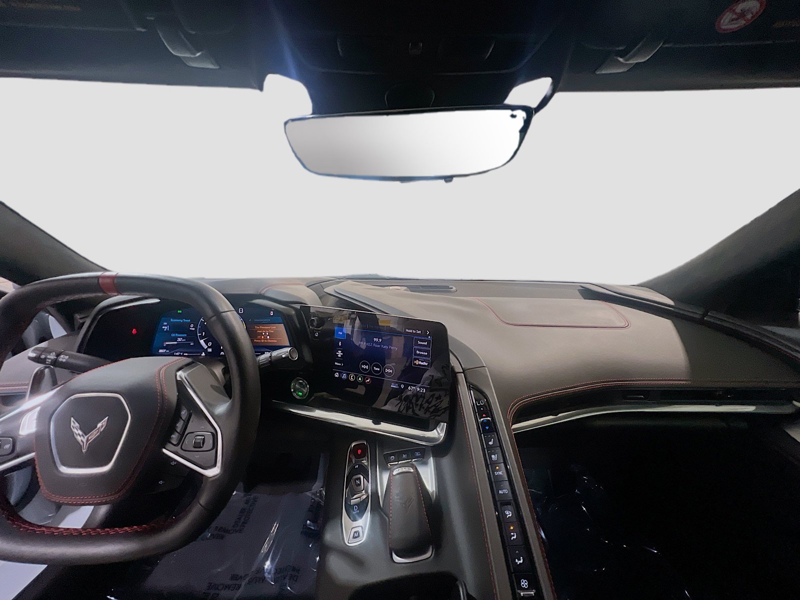 Used 2020 Chevrolet Corvette Stingray Premium Cpe w/ 3LT Preferred Equipment Group RWD image 17