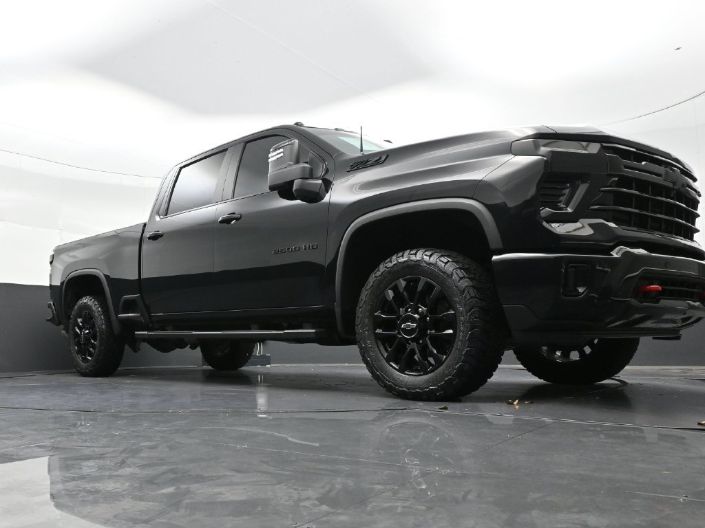 Used 2025 Chevrolet Silverado 2500 LT w/ Trail Boss Package AWD/4WD image 26