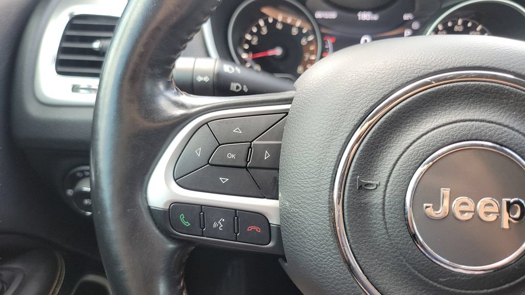 Used 2019 Jeep Compass Latitude w/ Popular Equipment Group AWD/4WD image 20