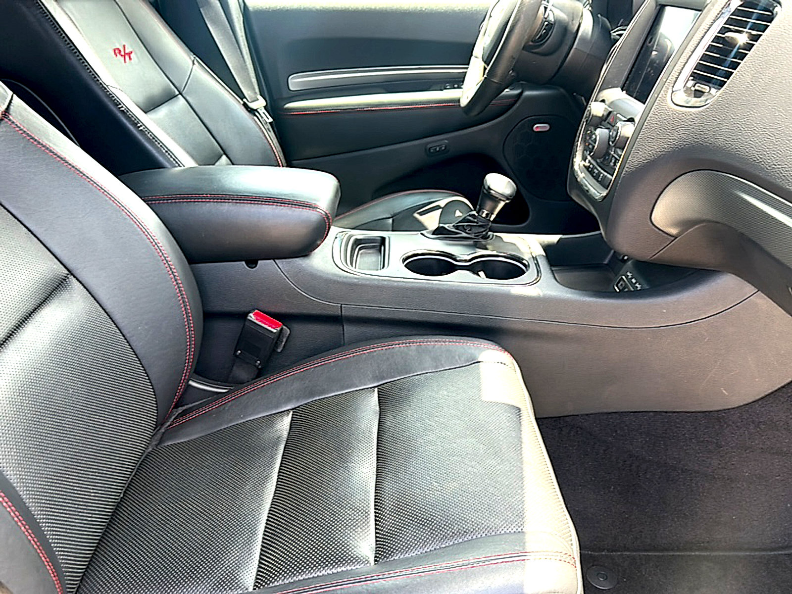 Used 2018 Dodge Durango R/T w/ Blacktop Package RWD image 27