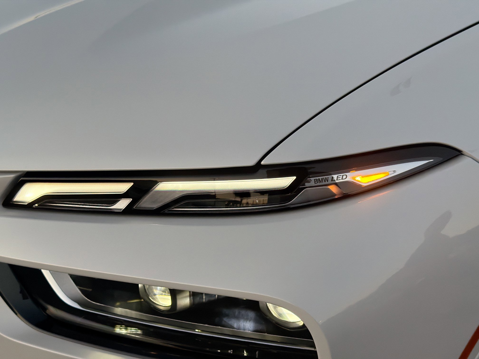 New 2026 BMW X7 M60i w/ Climate Comfort Package image 9