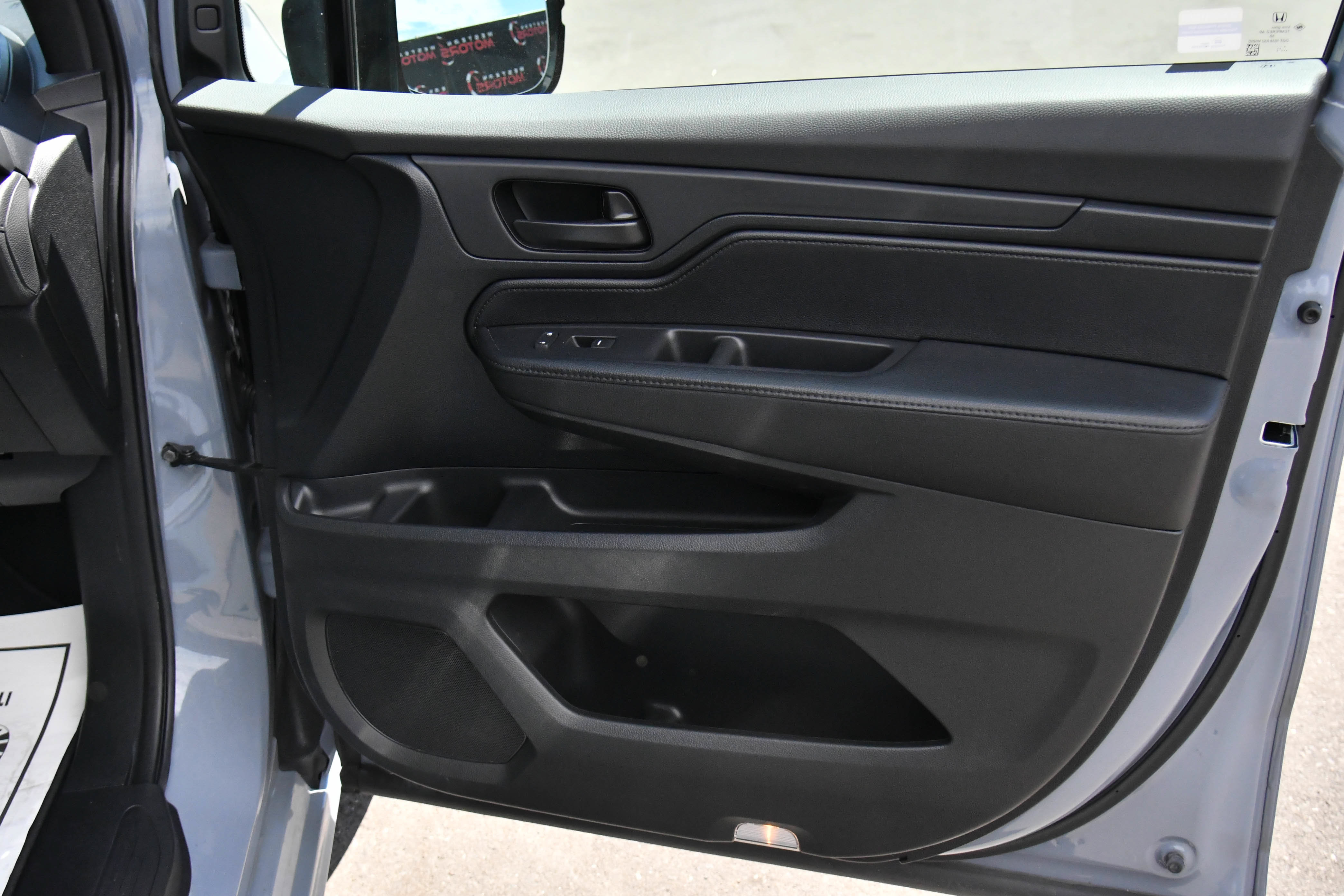 Used 2023 Honda Odyssey Sport image 51