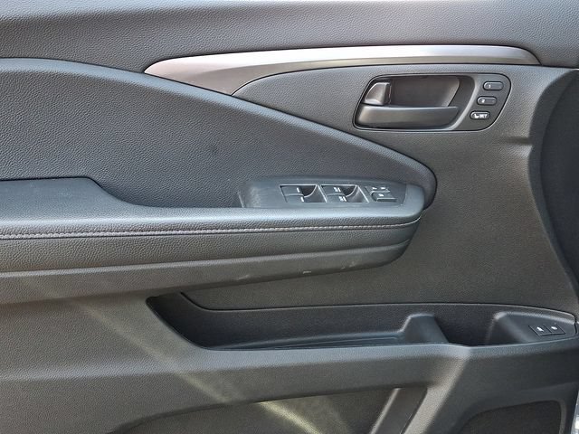 Certified 2024 Honda Passport EX-L image 13