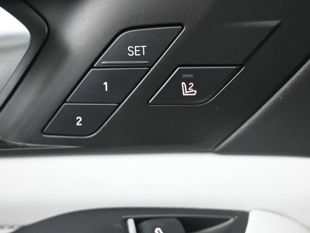 Used 2024 BMW X5 sDrive40i w/ M Sport Package image 21