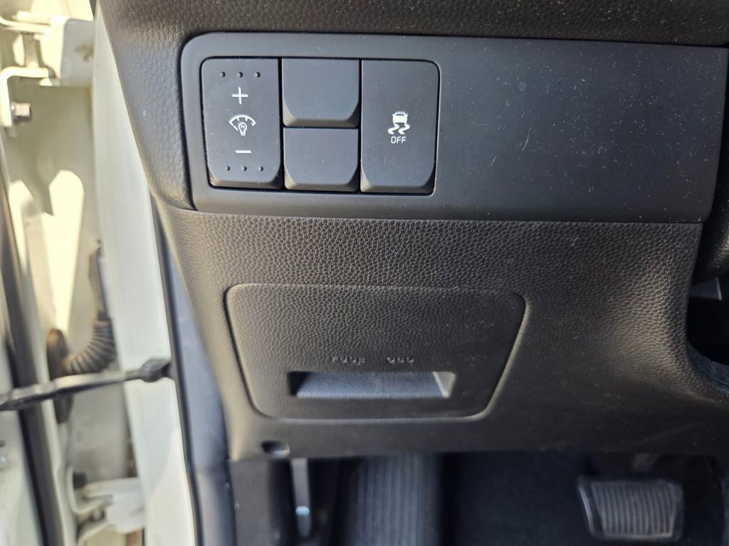 Used 2017 Kia Soul + w/ Designer's Package FWD image 20