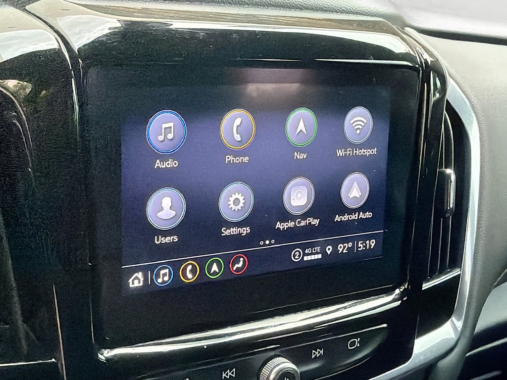 Used 2023 Chevrolet Traverse RS FWD image 15