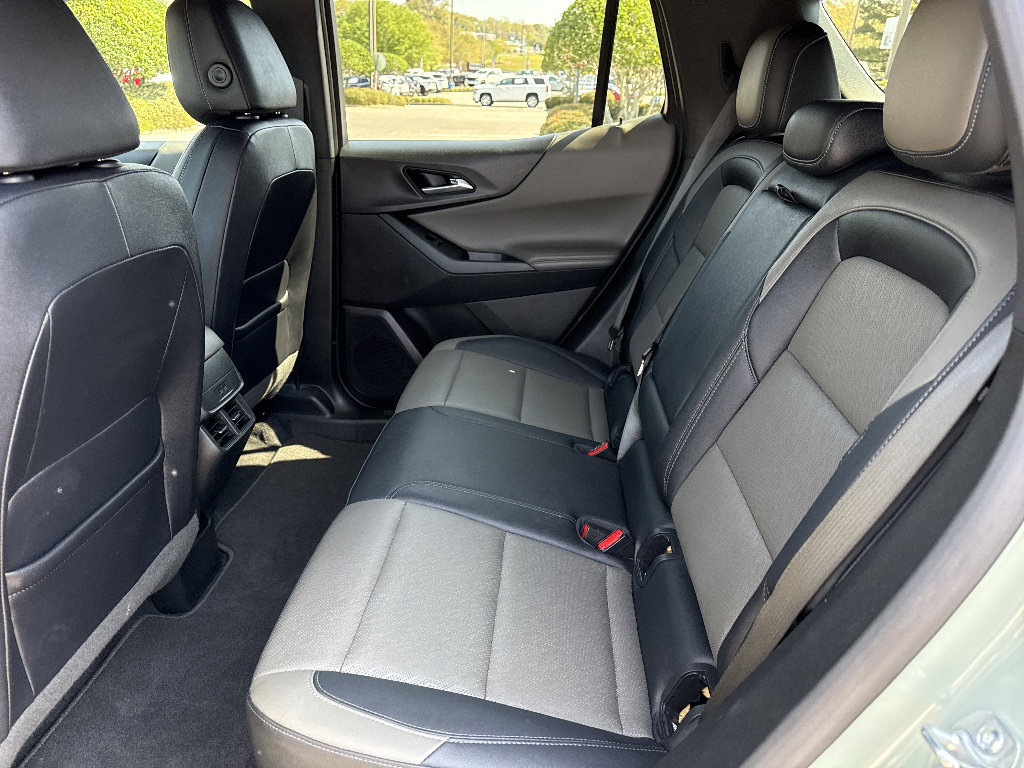 Used 2025 Chevrolet Equinox LT w/ Convenience Package II FWD image 20