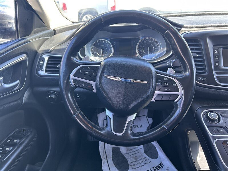 Used 2015 Chrysler 200 Limited w/ Convenience Group FWD image 8