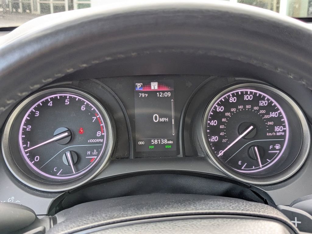 Used 2024 Toyota Camry SE image 20