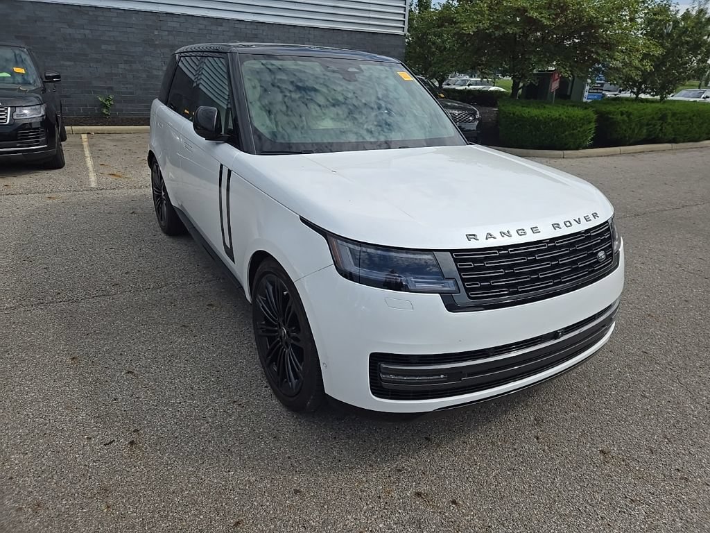 Used 2024 Land Rover Range Rover Autobiography AWD/4WD image 3