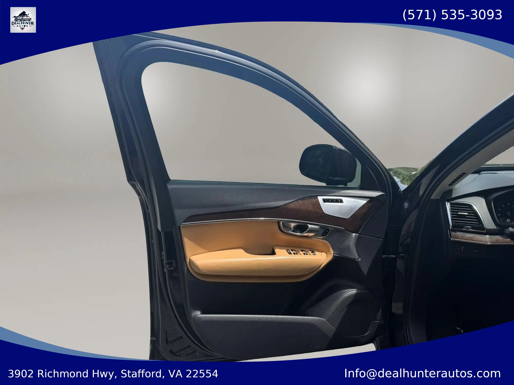 Used 2016 Volvo XC90 T6 Momentum w/ Protection Package Plus AWD/4WD image 21