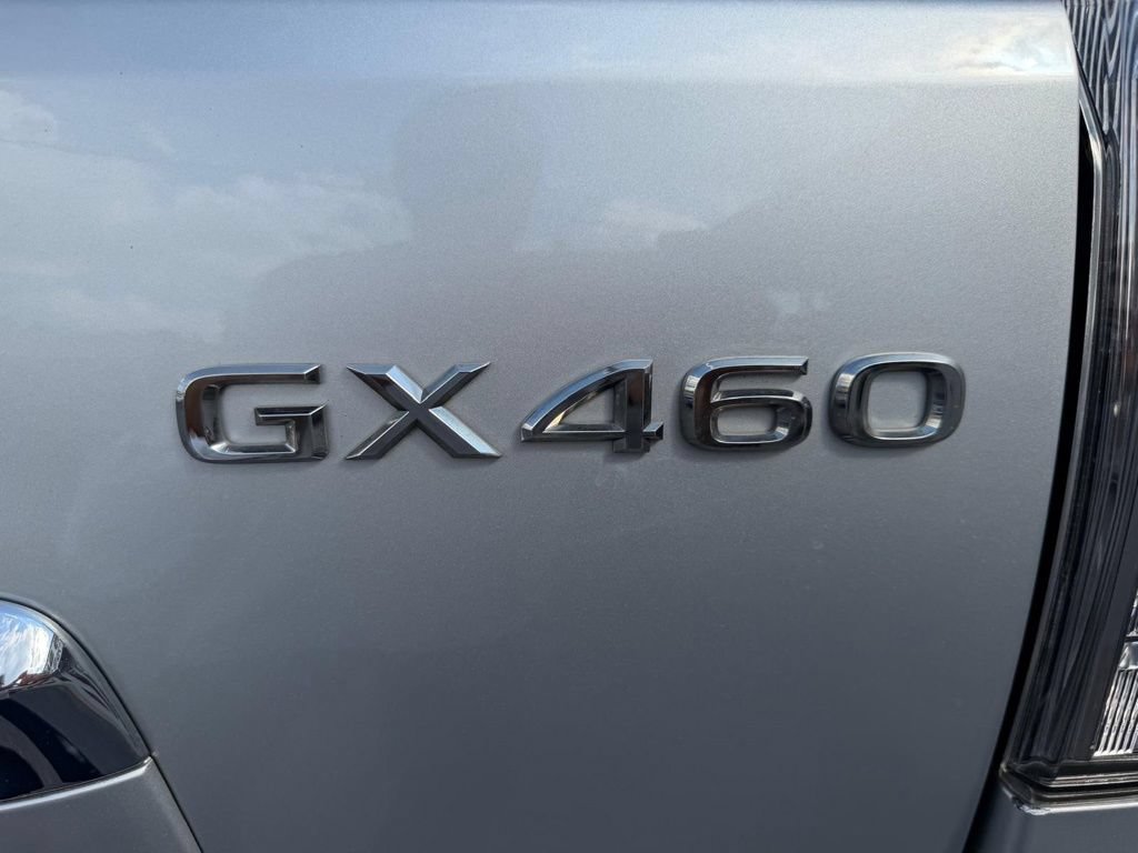 Used 2018 Lexus GX 460 Premium w/ Premium Package AWD/4WD image 11
