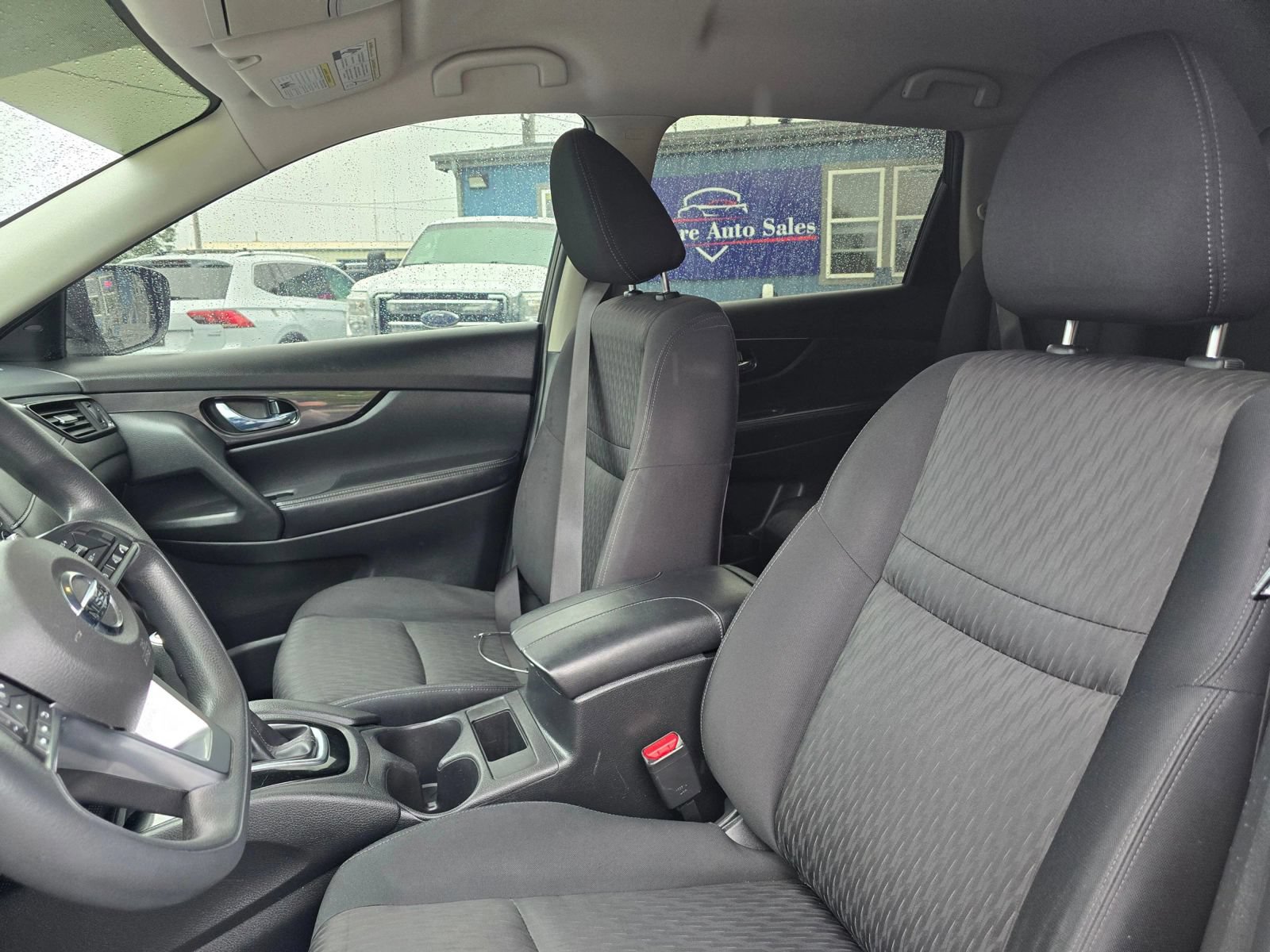 Used 2018 Nissan Rogue S AWD/4WD image 20