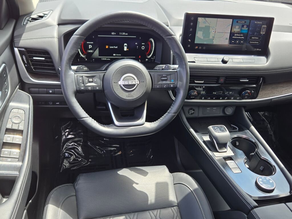 Used 2024 Nissan Rogue Platinum AWD/4WD image 18