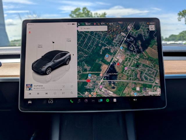 Used 2023 Tesla Model Y Long Range AWD/4WD image 27