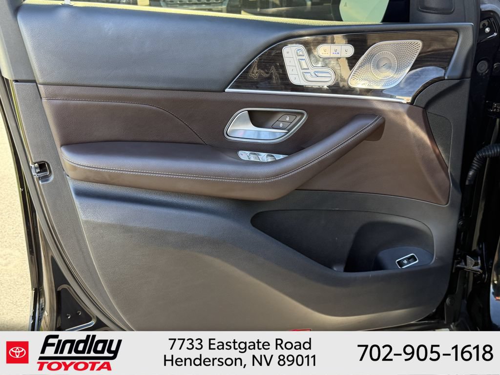 Used 2022 Mercedes-Benz GLS 450 4MATIC image 21