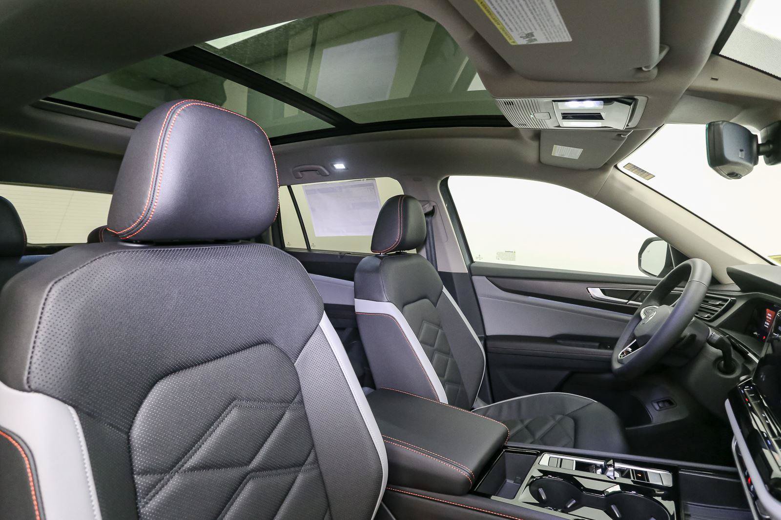 New 2026 Volkswagen Atlas Peak Edition AWD/4WD image 16