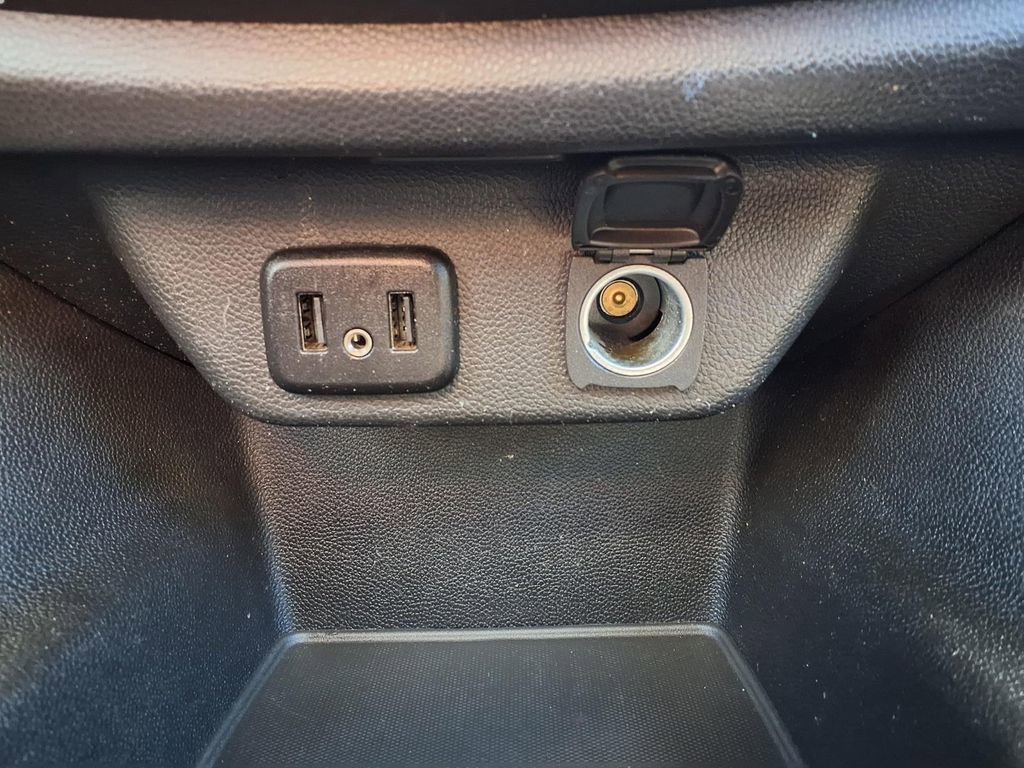 Used 2019 Chevrolet Traverse LT w/ LT Premium Package image 7