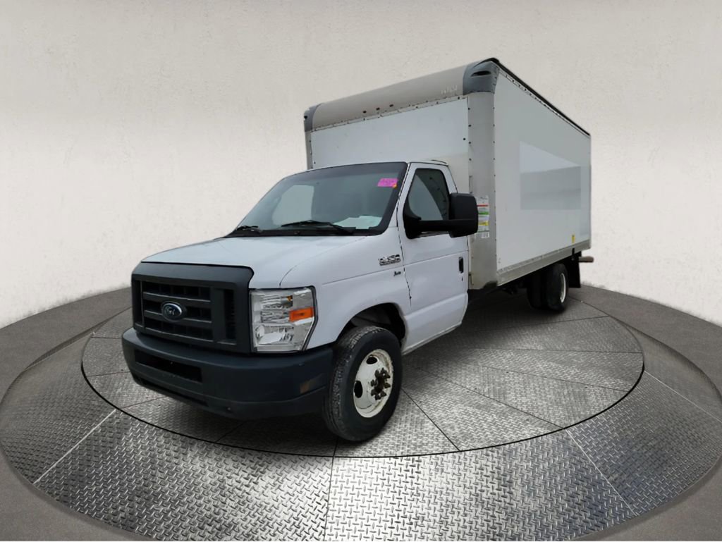 Used 2019 Ford E-350 and Econoline 350 Super Duty w/ Power Windows & Locks Group RWD image 3