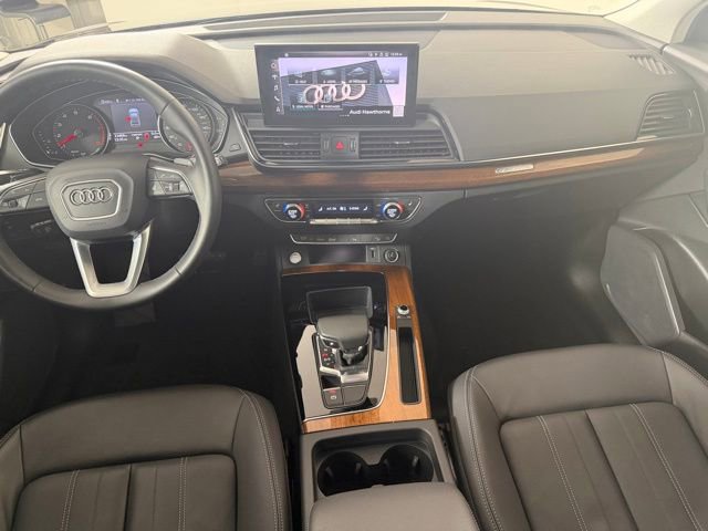 Used 2023 Audi Q5 2.0T Premium w/ Convenience Package image 15
