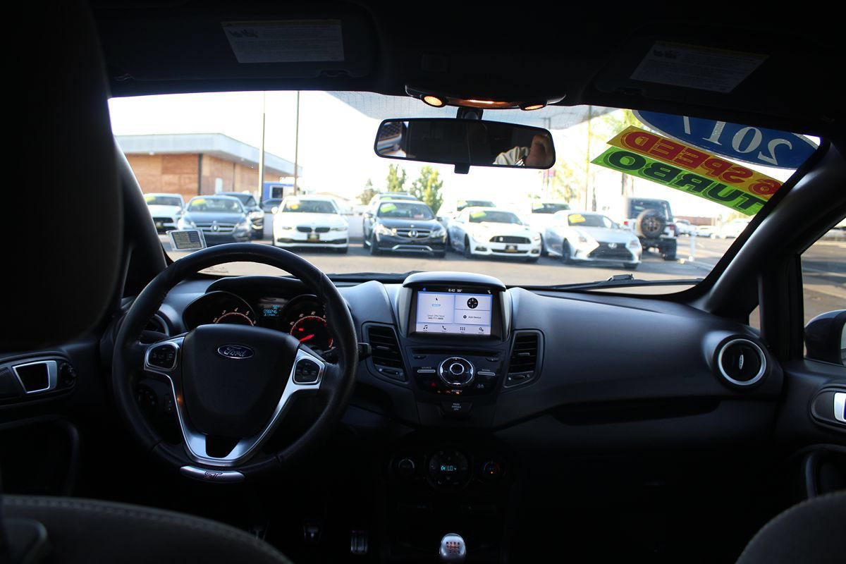 Used 2017 Ford Fiesta ST FWD image 29