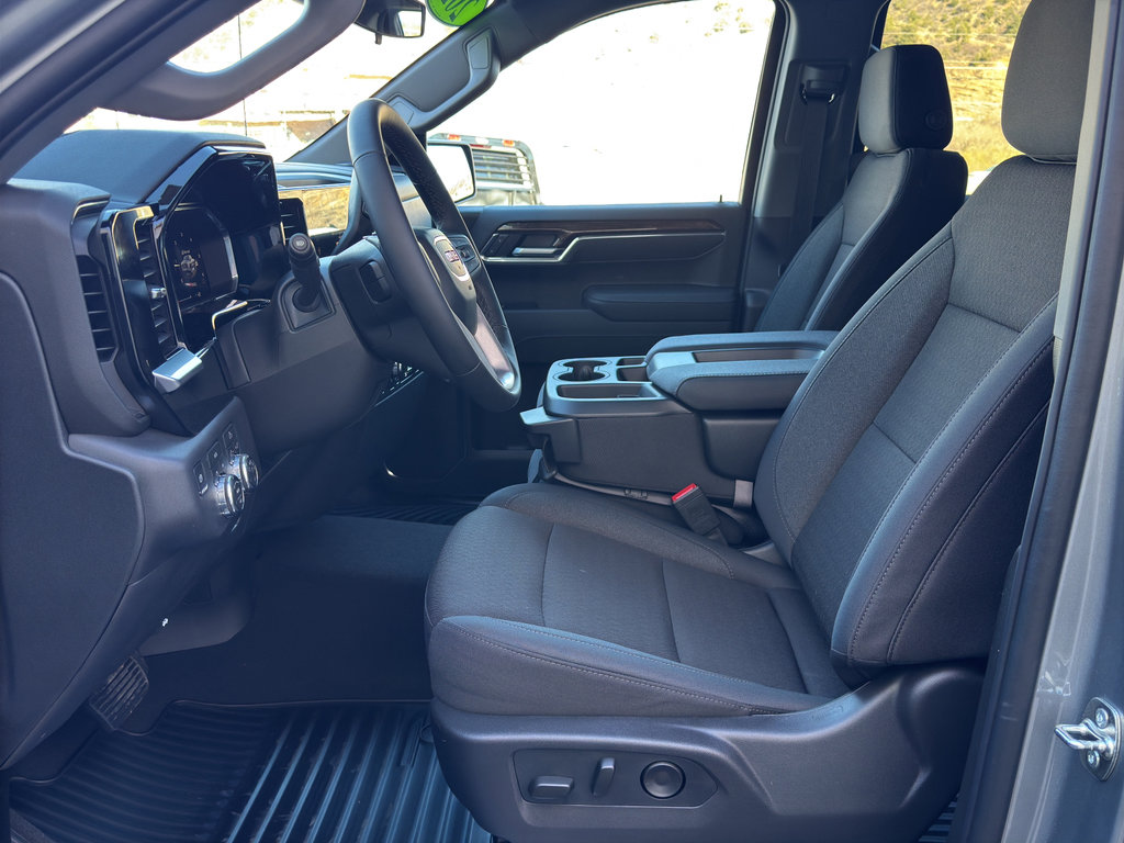New 2026 GMC Sierra 1500 Elevation image 16
