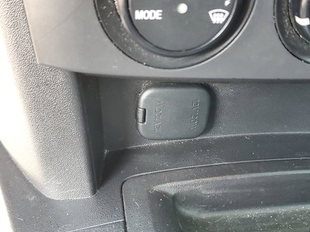 Used 2006 MAZDA MX-5 Miata Grand Touring image 28