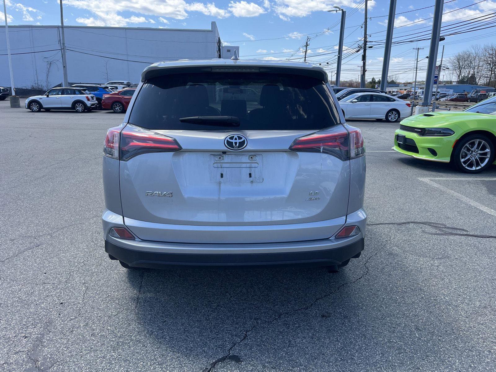 Used 2018 Toyota RAV4 LE w/ All Weather Liner Package AWD/4WD image 4