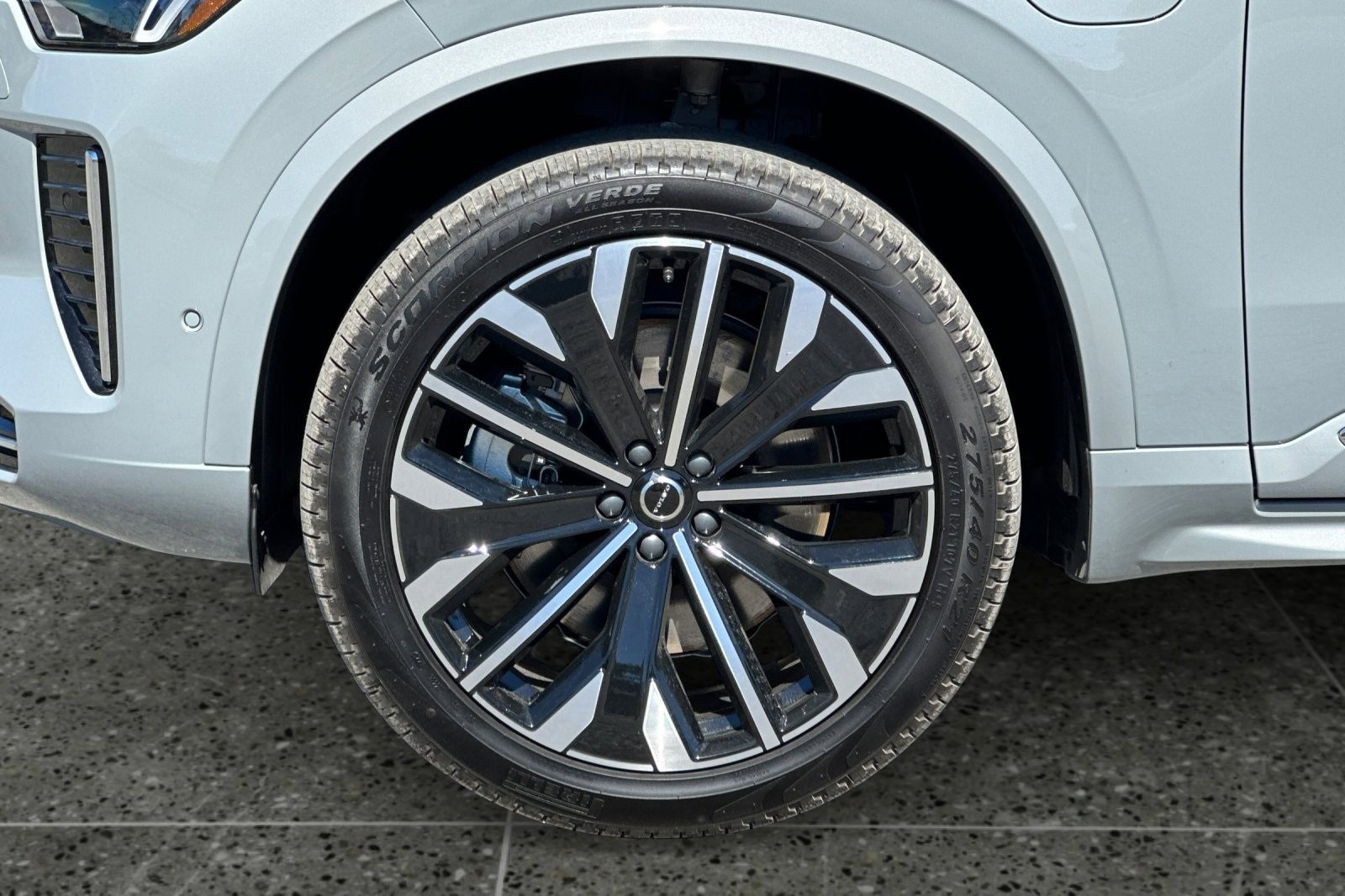 New 2026 Volvo XC90 T8 Plus image 11