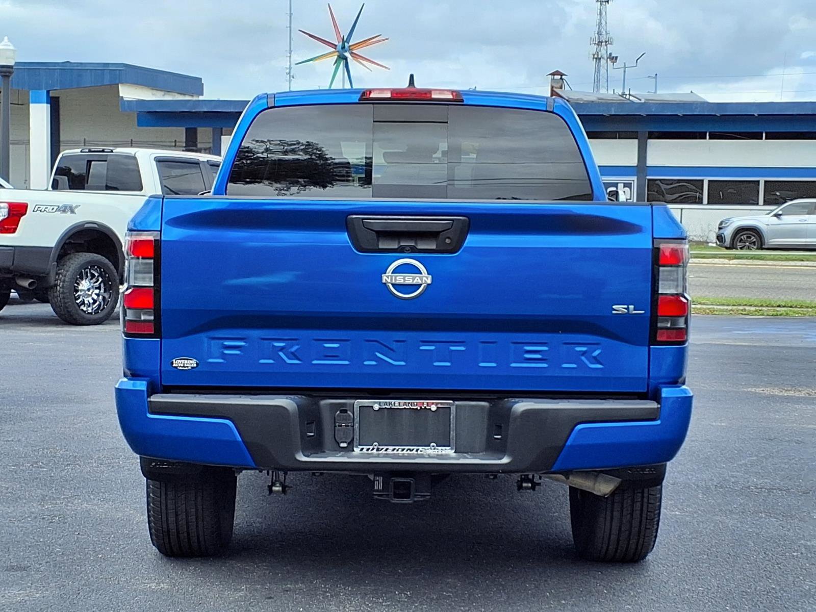 Used 2024 Nissan Frontier SL image 5