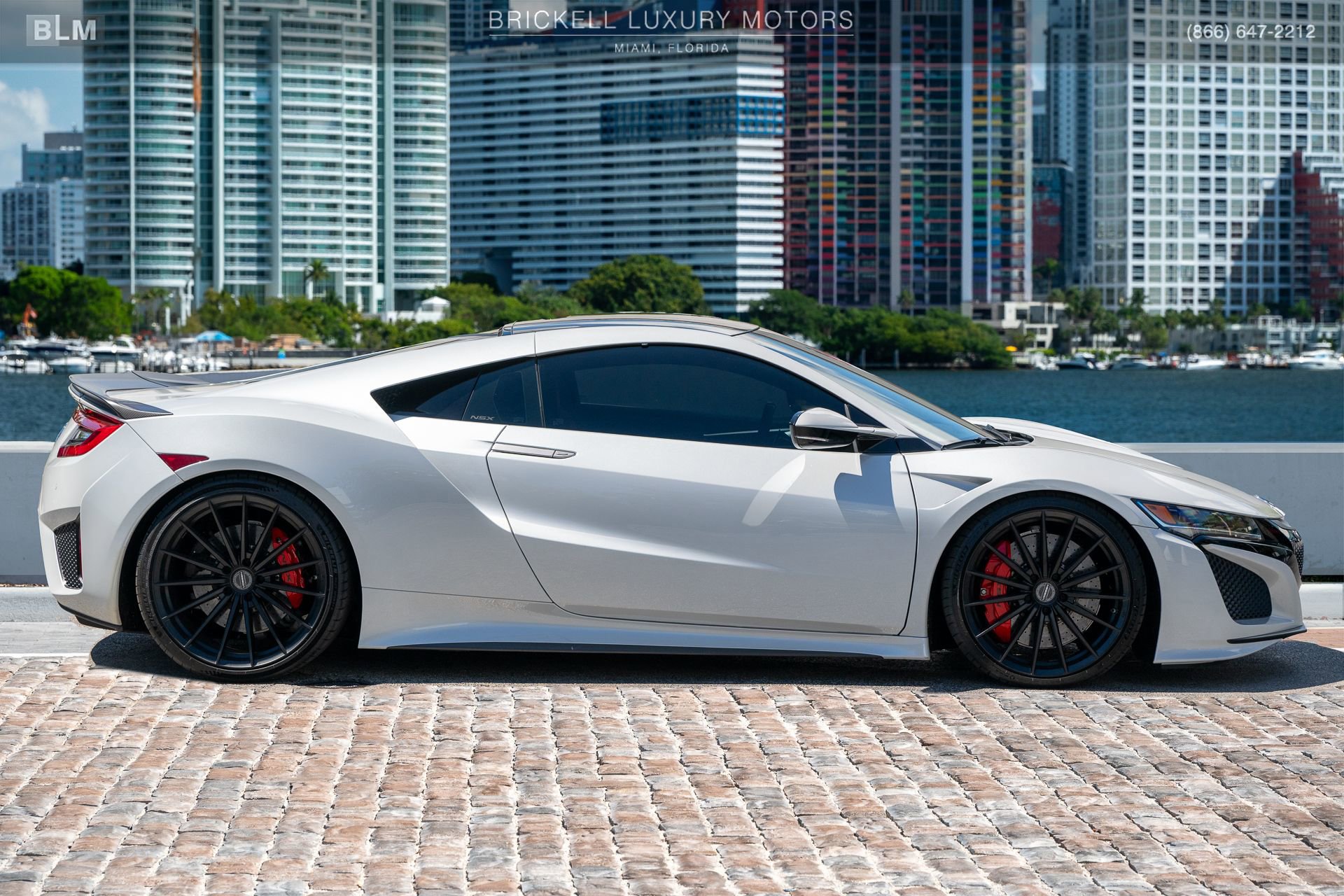 Used 2017 Acura NSX image 11