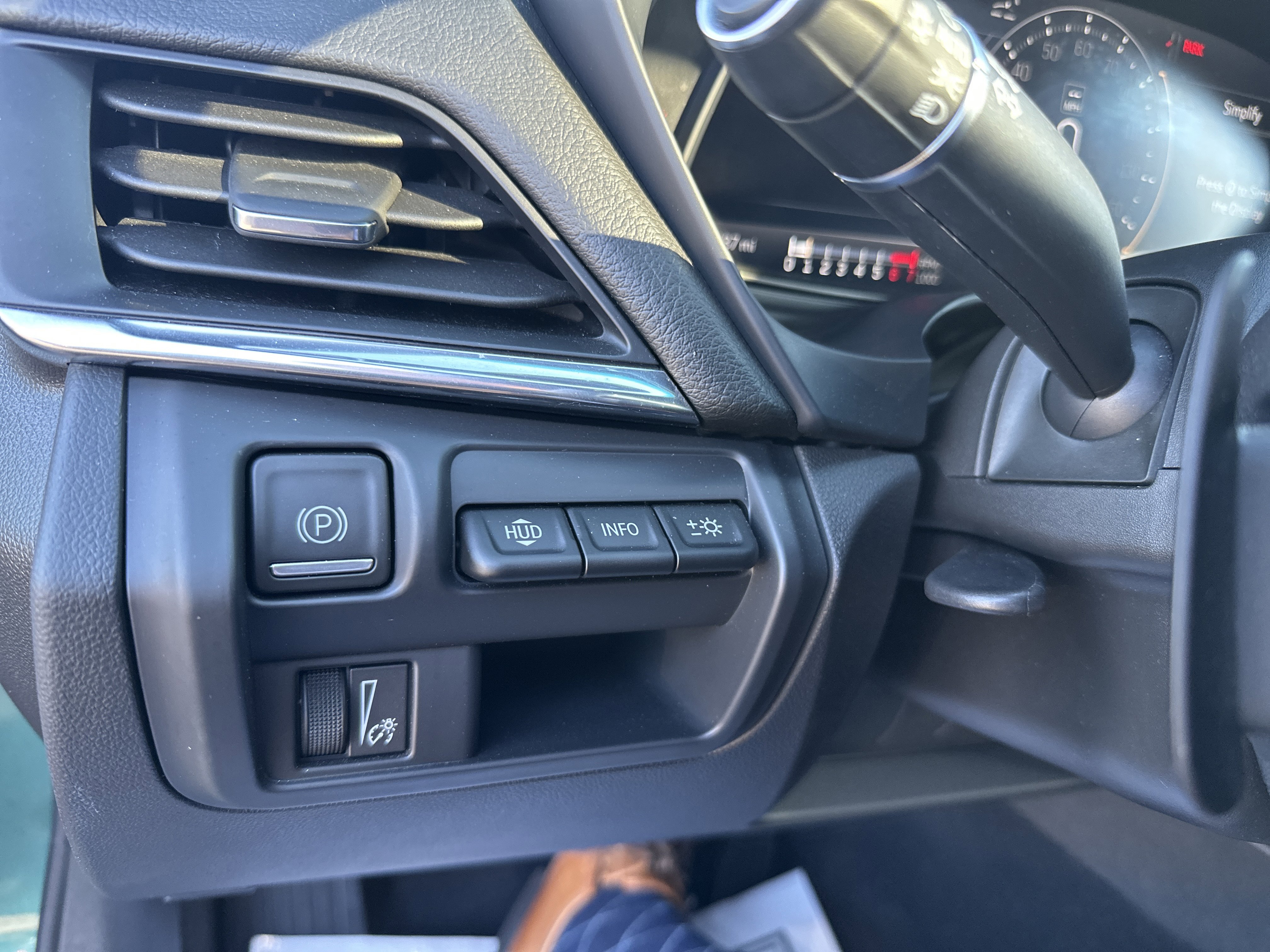 Used 2025 Cadillac CT4 Premium Luxury image 32