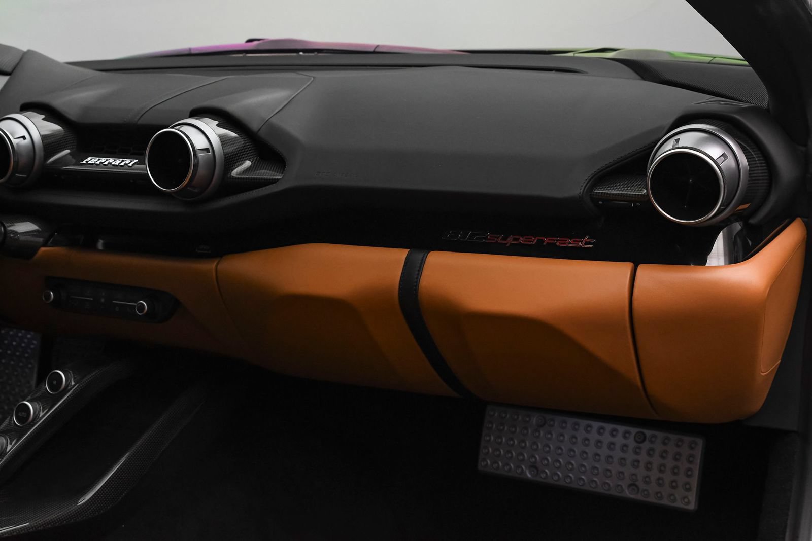 Used 2018 Ferrari 812 Superfast RWD image 24