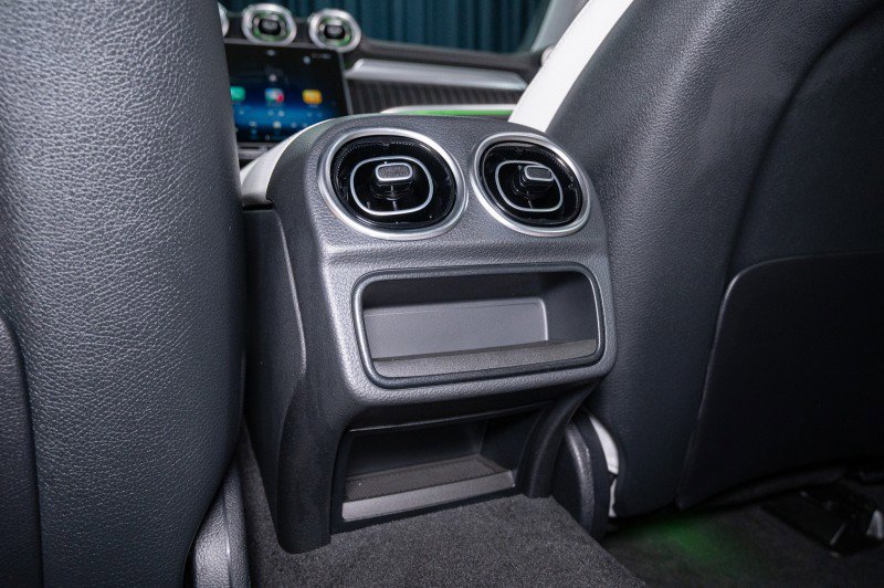 New 2026 Mercedes-Benz C 300 Sedan image 25