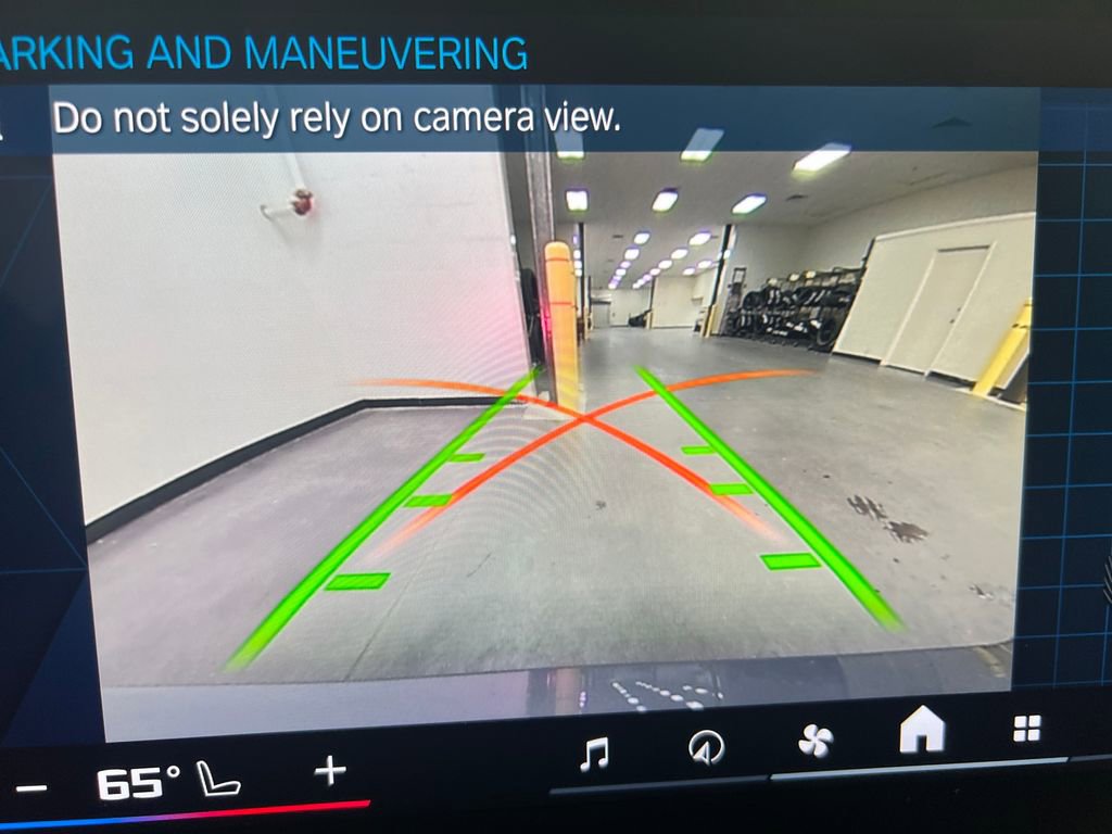 Used 2025 BMW M2 w/ Lighting Package image 21