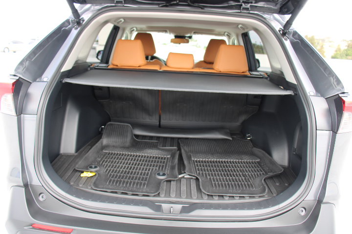 Certified 2025 Toyota RAV4 XLE w/ Convenience Package image 15