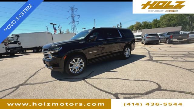 Certified 2022 Chevrolet Suburban High Country w/ Premium Package AWD/4WD image 4