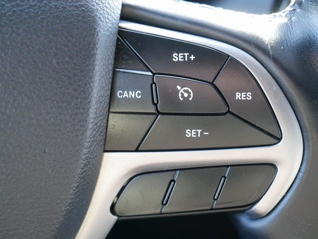 Used 2022 Jeep Grand Cherokee Laredo X image 26