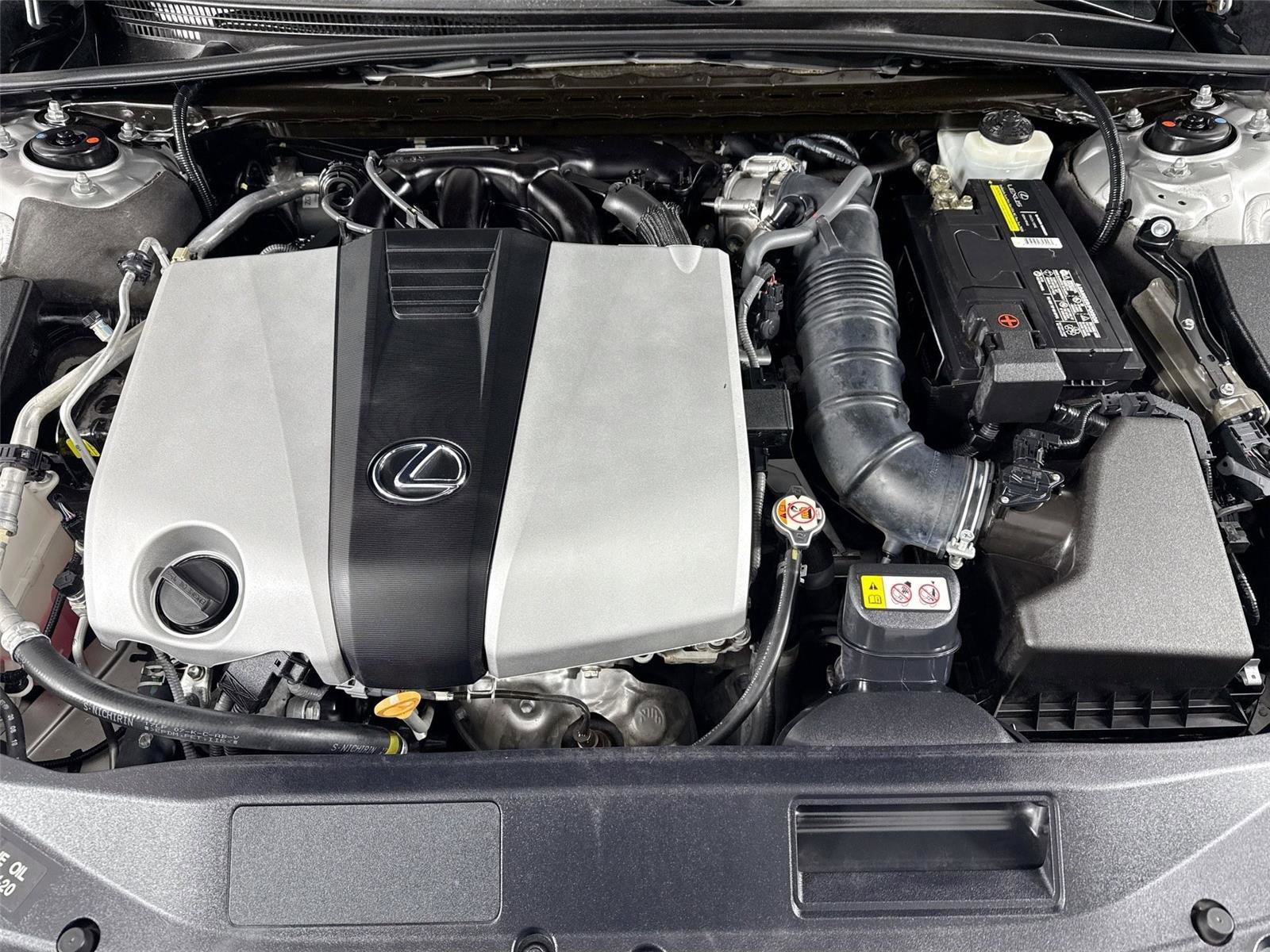 Used 2020 Lexus ES 350 Ultra Luxury w/ Accessory Package 2 image 48
