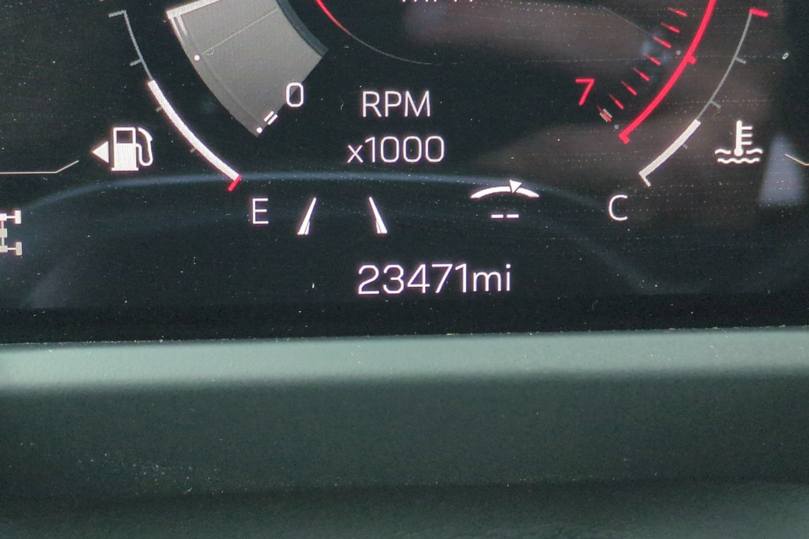 Used 2025 GMC Acadia AT4 w/ Luxury Package AWD/4WD image 40