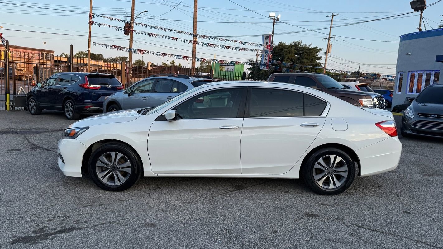Used 2015 Honda Accord LX image 2