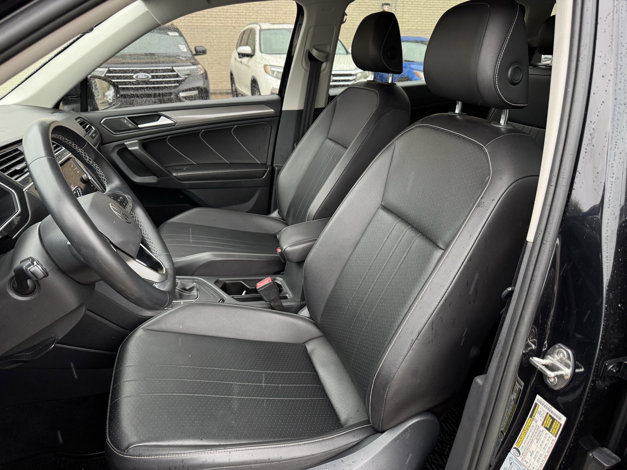 Used 2022 Volkswagen Tiguan SE FWD image 24