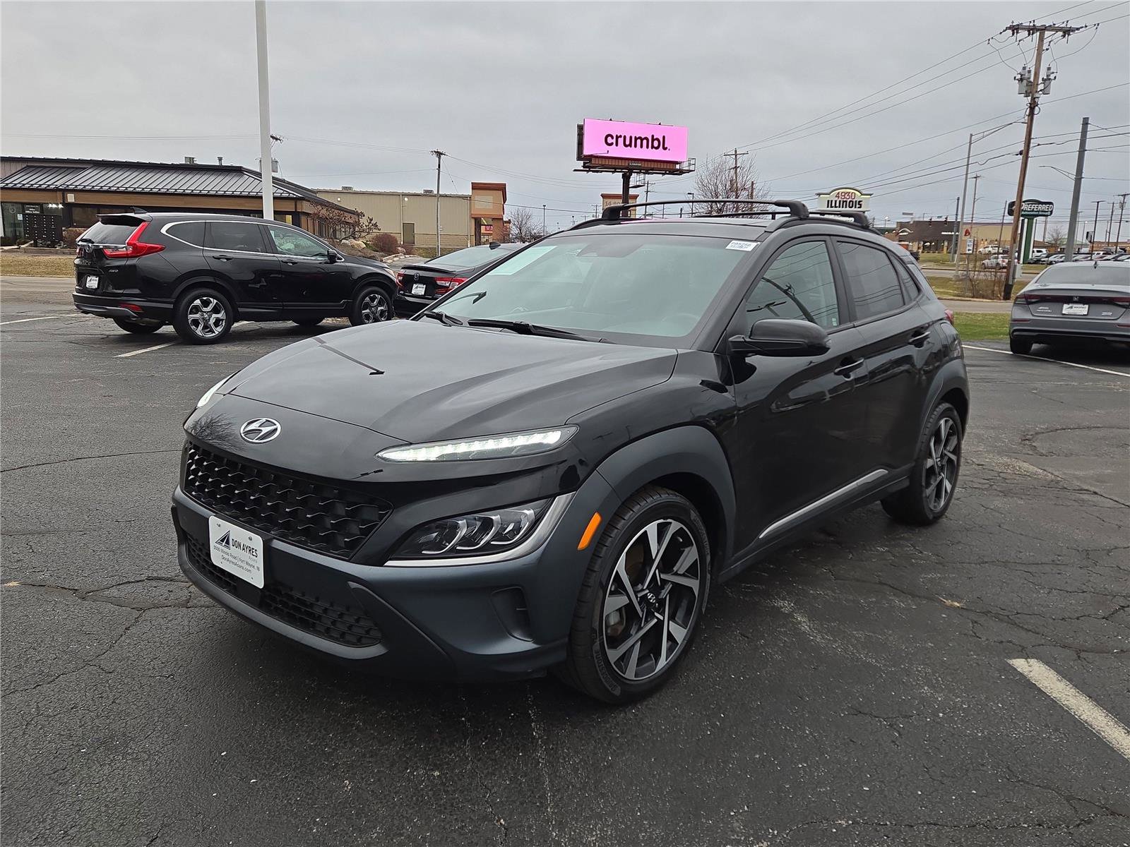 Used 2023 Hyundai Kona Limited image 2
