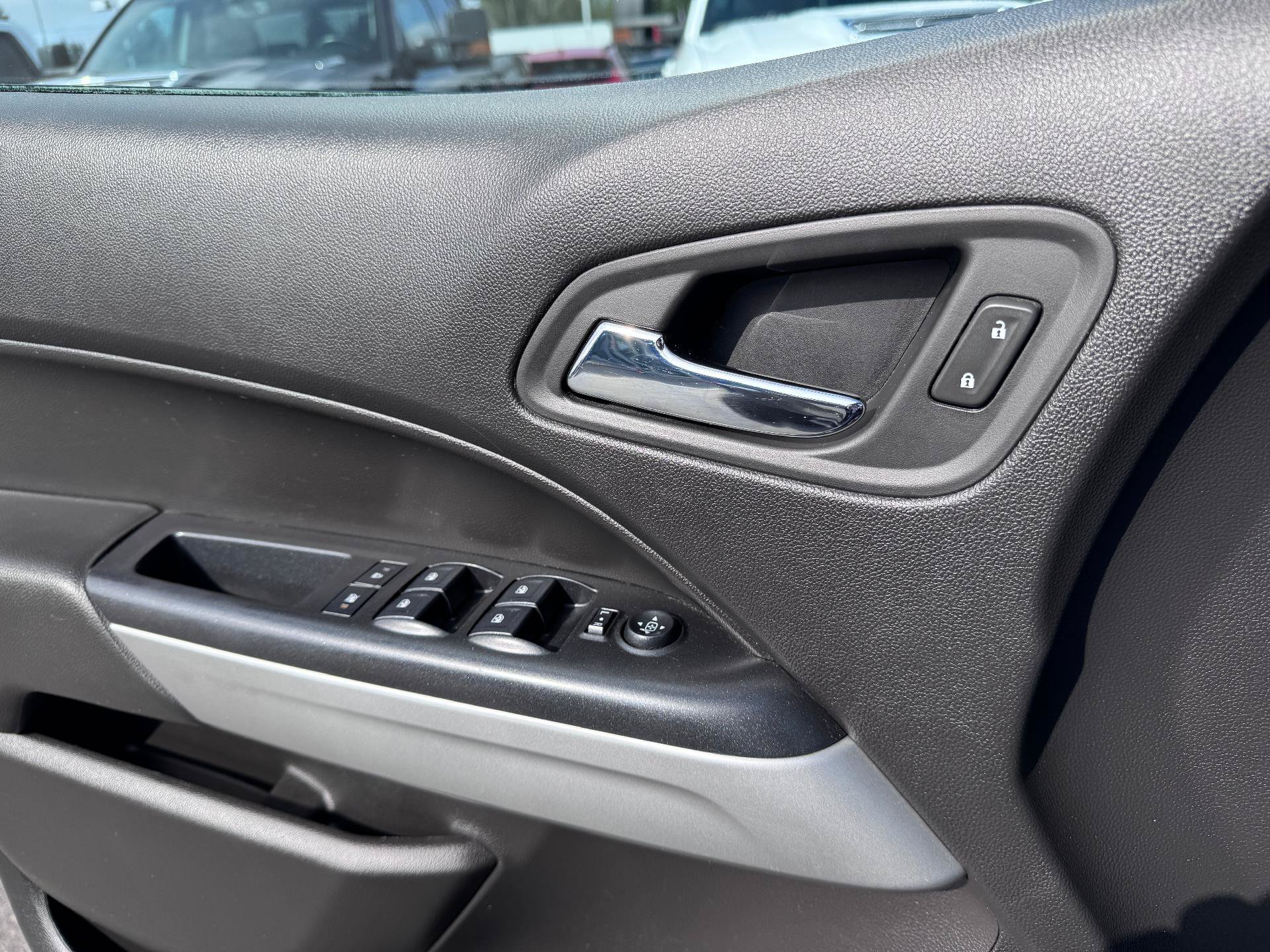 Used 2018 Chevrolet Colorado ZR2 AWD/4WD image 26