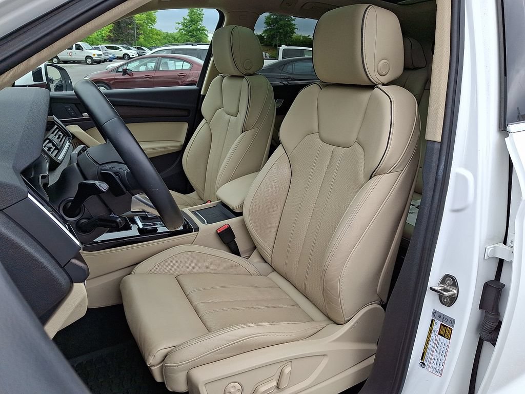 Used 2021 Audi Q5 Prestige w/ Prestige Package AWD/4WD image 16