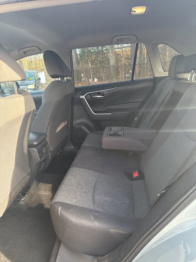 Used 2023 Toyota RAV4 XLE FWD image 11